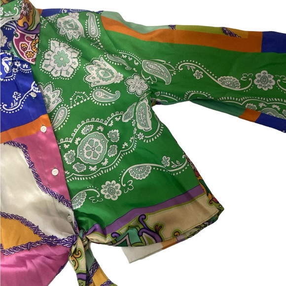 ZARA TIE FRONT BUTTON DOWN CROPPED SCARF-PRINT BLOUSE- in EUC- size S - Picture 5 of 9